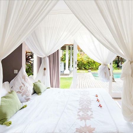 Villa Bliss A Paradise Of Three Independent Villas Canggu Екстериор снимка
