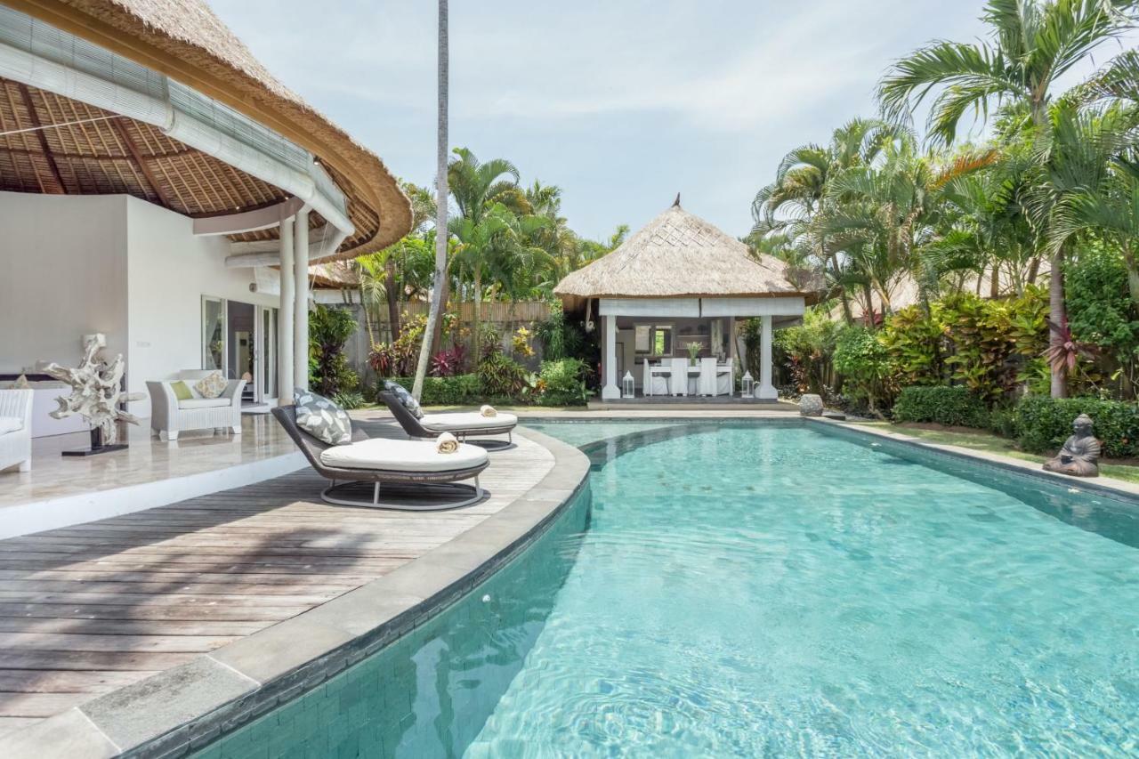 Villa Bliss A Paradise Of Three Independent Villas Canggu Екстериор снимка