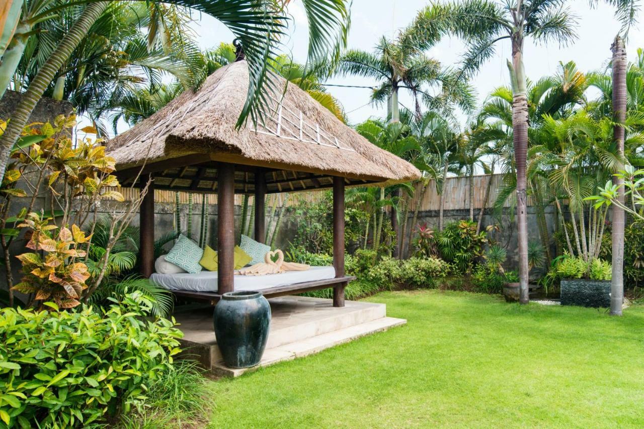 Villa Bliss A Paradise Of Three Independent Villas Canggu Екстериор снимка