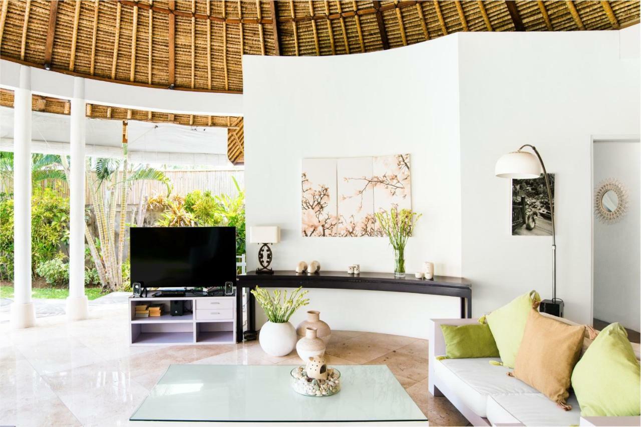 Villa Bliss A Paradise Of Three Independent Villas Canggu Екстериор снимка