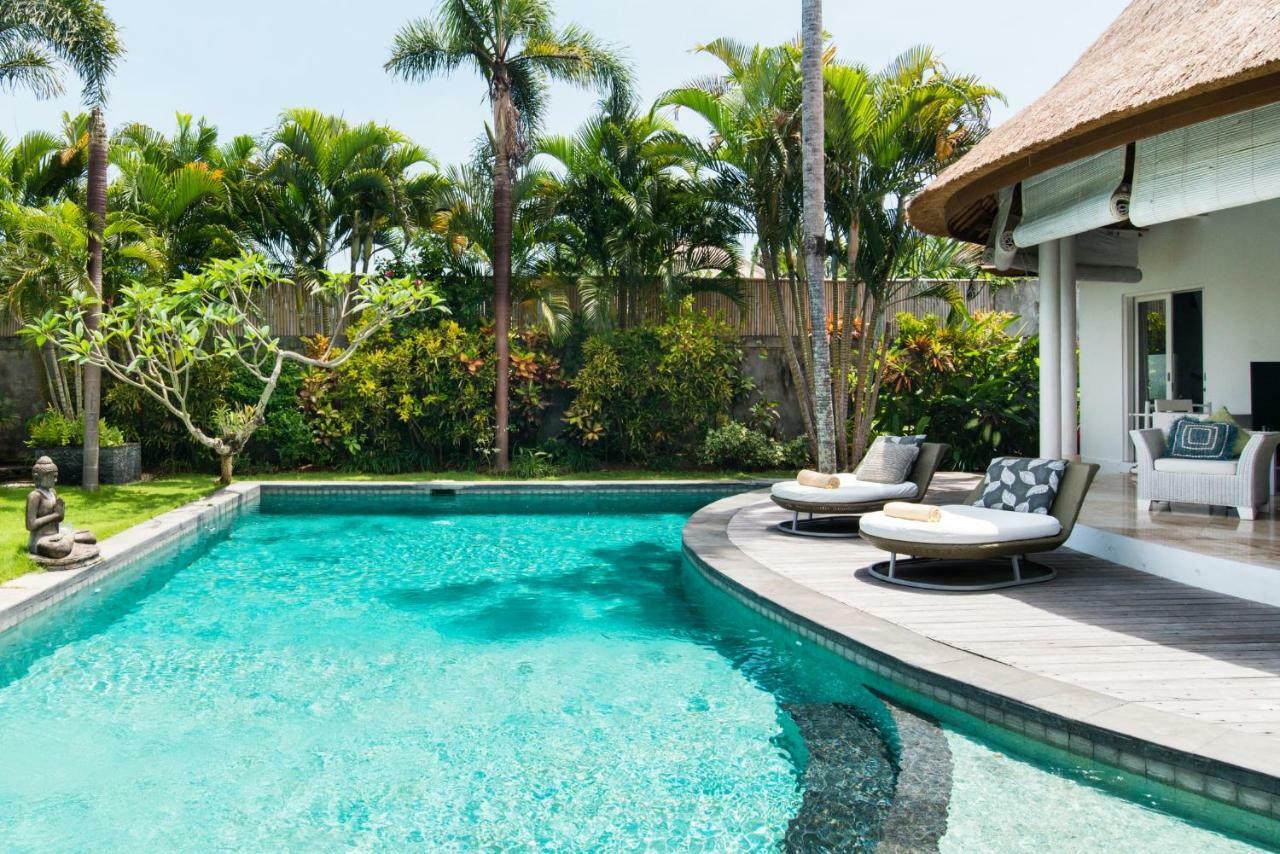 Villa Bliss A Paradise Of Three Independent Villas Canggu Екстериор снимка