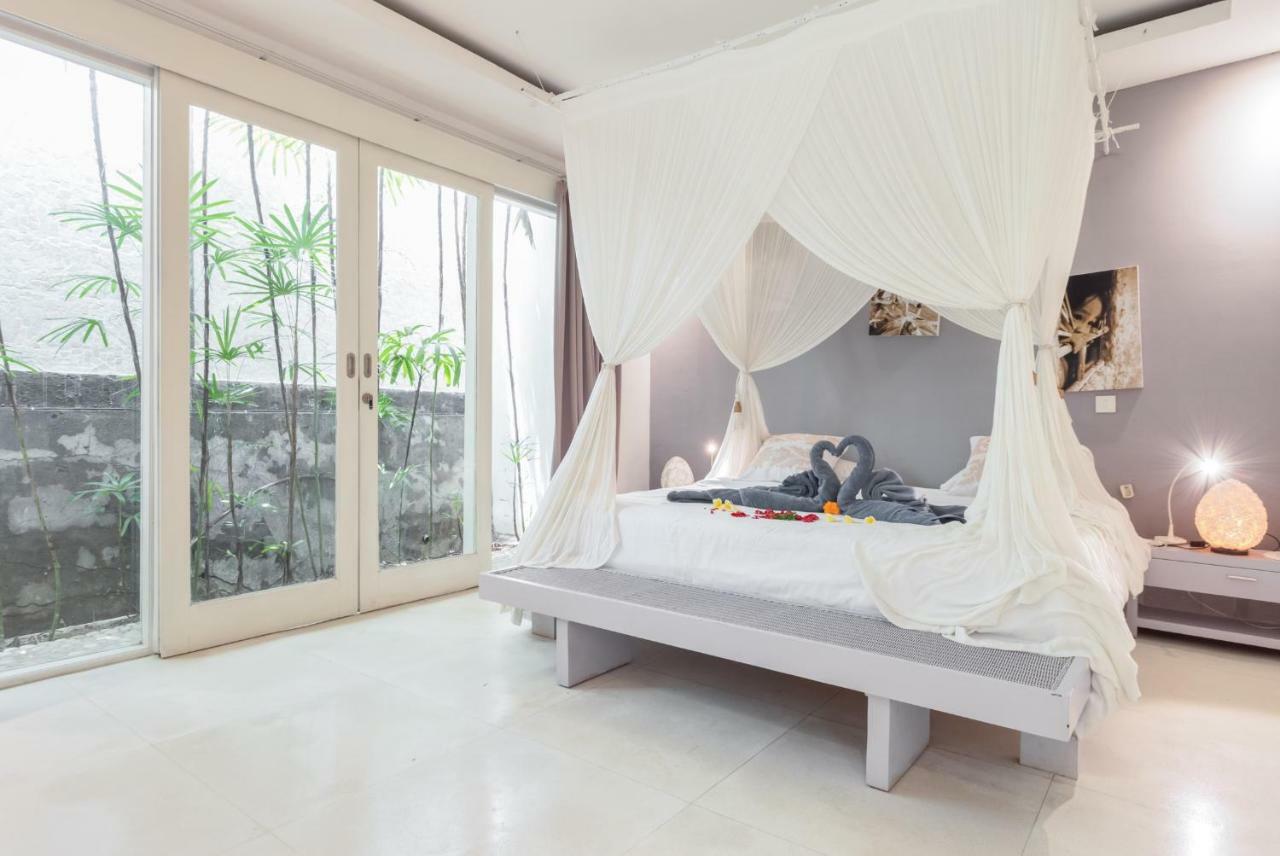 Villa Bliss A Paradise Of Three Independent Villas Canggu Екстериор снимка