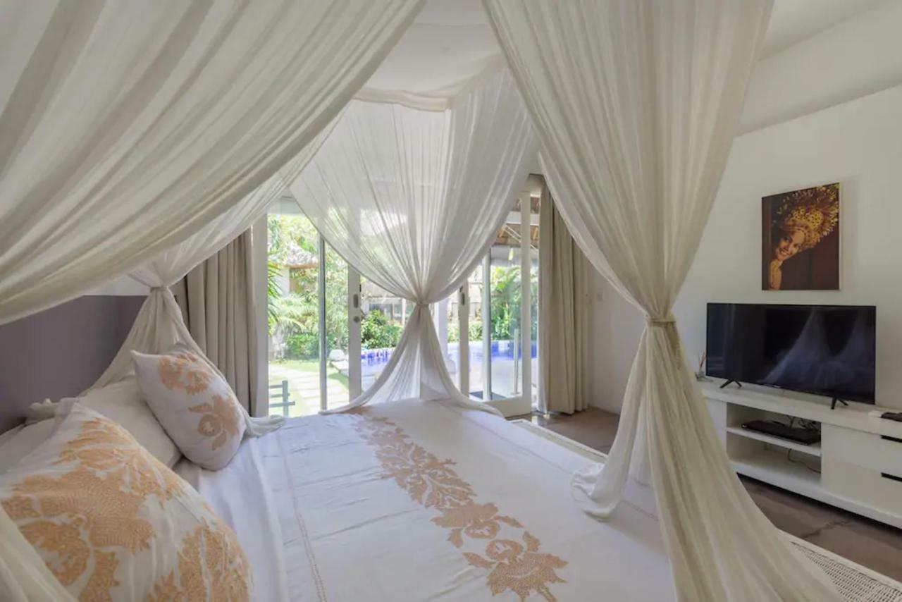 Villa Bliss A Paradise Of Three Independent Villas Canggu Екстериор снимка